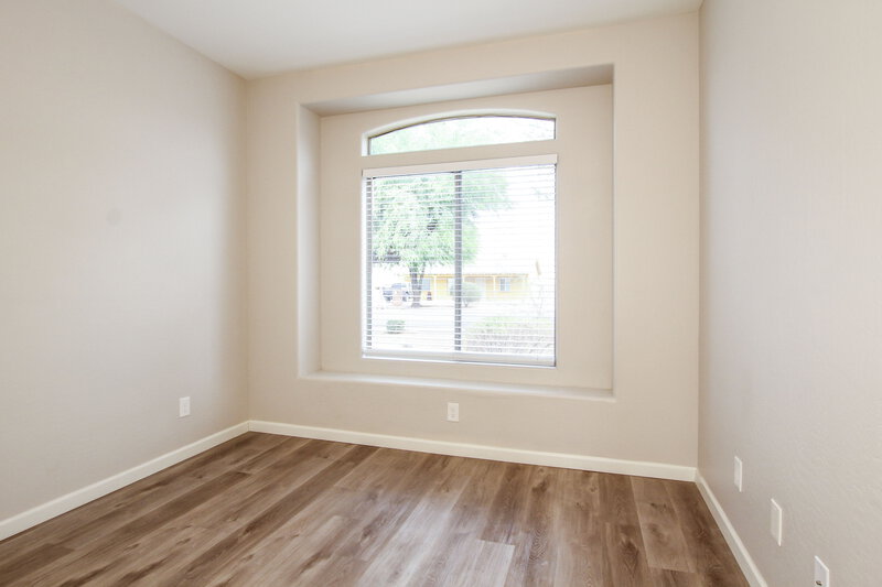 2,340/Mo, 1211 E Winter Dr Phoenix, AZ 85020 Bedroom View 2