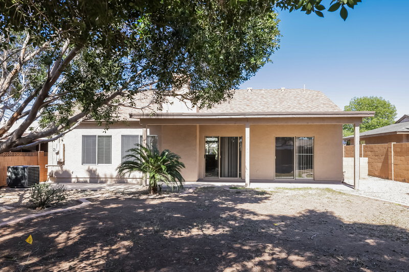 3,020/Mo, 1211 E Winter Dr Phoenix, AZ 85020 Rear View