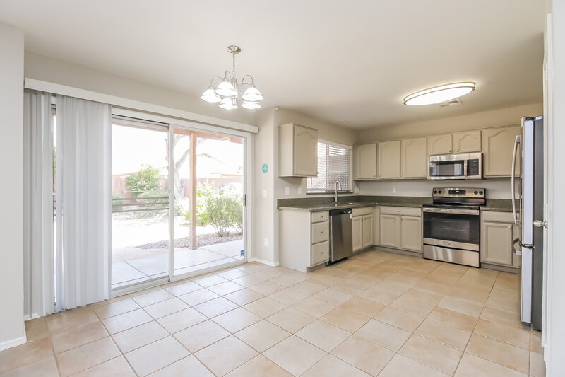 2,745/Mo, 1036 W Olive Ave Gilbert, AZ 85233 Kitchen View