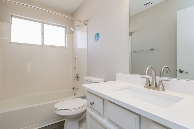 2,745/Mo, 1036 W Olive Ave Gilbert, AZ 85233 Bathroom View