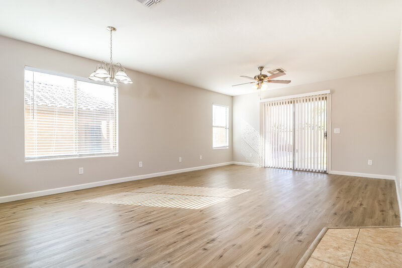 2,390/Mo, 2112 W Burgess Ln Phoenix, AZ 85041 Dining Room View