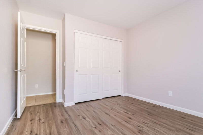 2,390/Mo, 2112 W Burgess Ln Phoenix, AZ 85041 Bedroom View 2