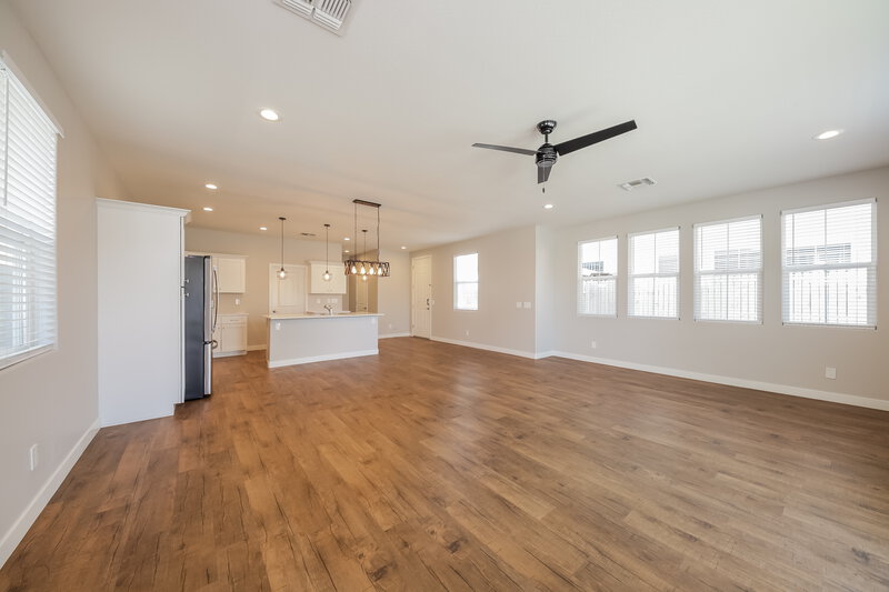 2,520/Mo, 3218 W Glendale Ave Unit 4 Phoenix, AZ 85051 Dining Room View