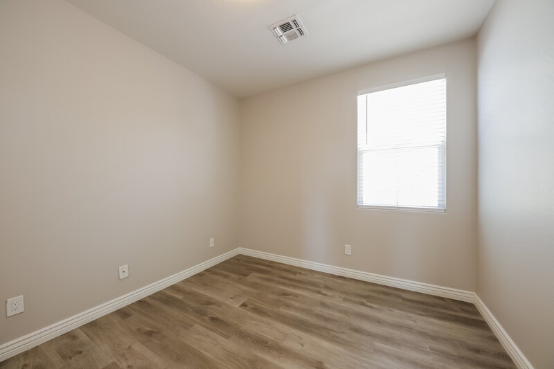 2,520/Mo, 3218 W Glendale Ave Unit 4 Phoenix, AZ 85051 Bedroom View