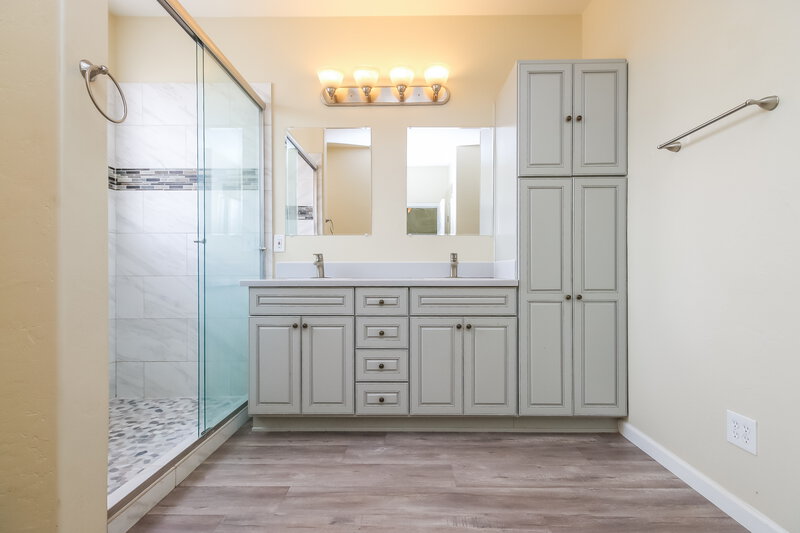 2,350/Mo, 44320 W Eddie Way Maricopa, AZ 85138 Main Bathroom View