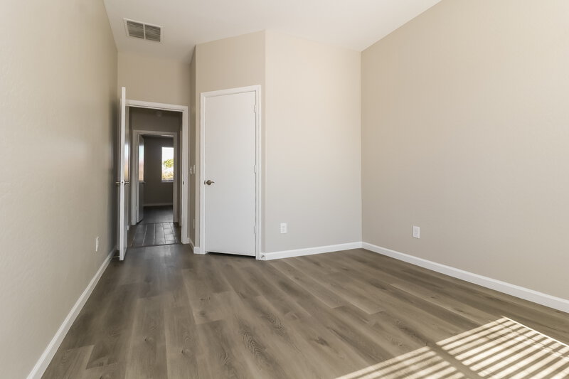 2,130/Mo, 709 E Whyman Ave Avondale, AZ 85323 Bedroom View 2