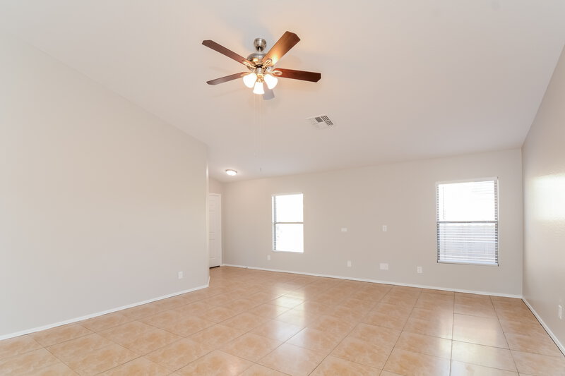 2,165/Mo, 12530 W Willow Ave El Mirage, AZ 85335 Misc View 3