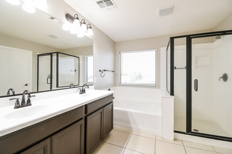 2,495/Mo, 1458 W Alder Rd Queen Creek, AZ 85140 Main Bathroom View
