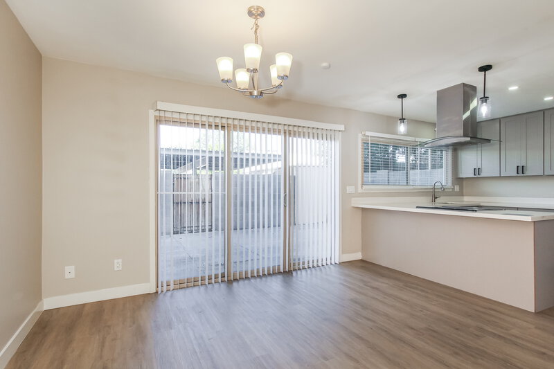 1,660/Mo, 4325 W Solano Dr N Glendale, AZ 85301 Dining Room View