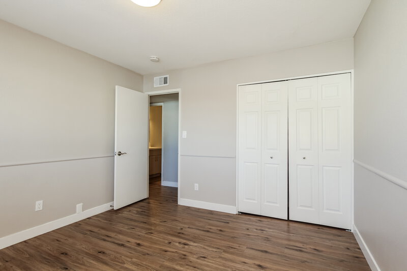 1,660/Mo, 4325 W Solano Dr N Glendale, AZ 85301 Bedroom View 3