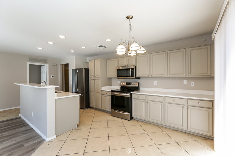 2,065/Mo, 3731 W Darrow St Phoenix, AZ 85041 Dining Room View