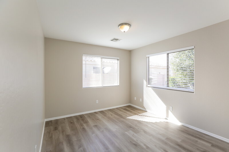 2,065/Mo, 3731 W Darrow St Phoenix, AZ 85041 Bedroom View