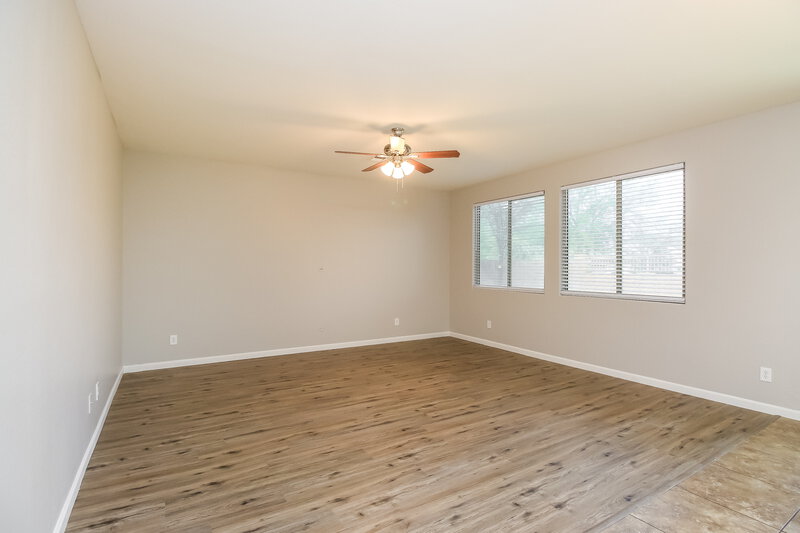 3,150/Mo, 21246 E Cherrywood Dr Queen Creek, AZ 85142 Living Room View