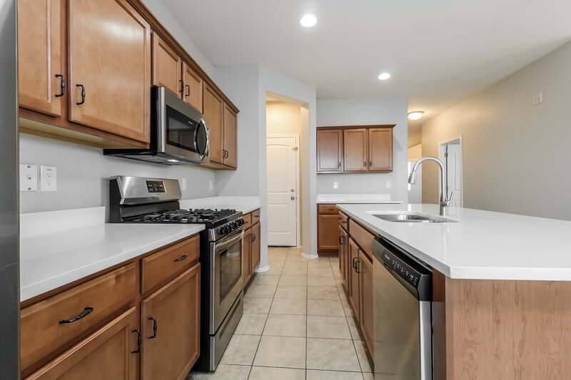 1,865/Mo, 12288 W Desert Sun Ln Peoria, AZ 85383 Kitchen View 2