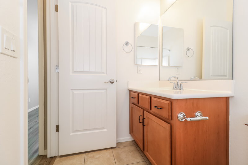 1,865/Mo, 12288 W Desert Sun Ln Peoria, AZ 85383 Bathroom View