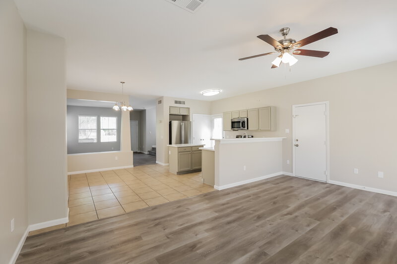 3,140/Mo, 4009 W Minton St Phoenix, AZ 85041 Living Room View 2