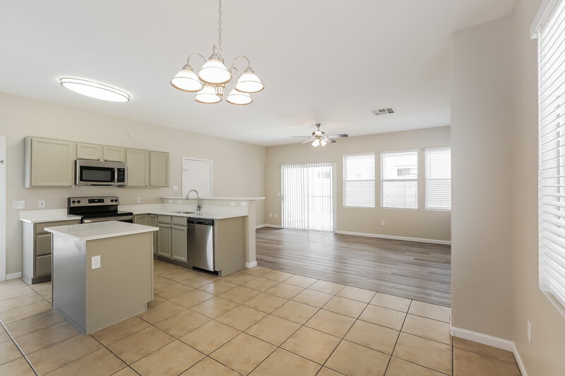 3,140/Mo, 4009 W Minton St Phoenix, AZ 85041 Dining Room View