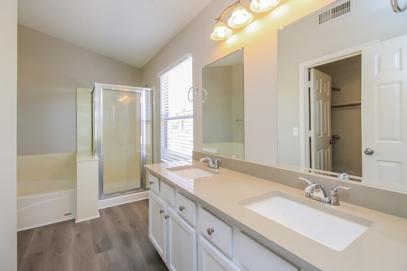 2,940/Mo, 2833 S Mesita Mesa, AZ 85212 Main Bathroom View