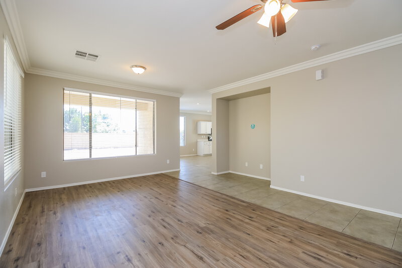 2,595/Mo, 3178 S Southwind Dr Gilbert, AZ 85295 Living Room View 2