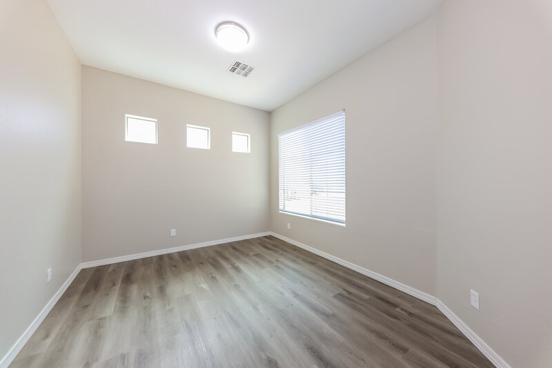 3,820/Mo, 1812 E South Mountain Ave Phoenix, AZ 85042 Family Room View