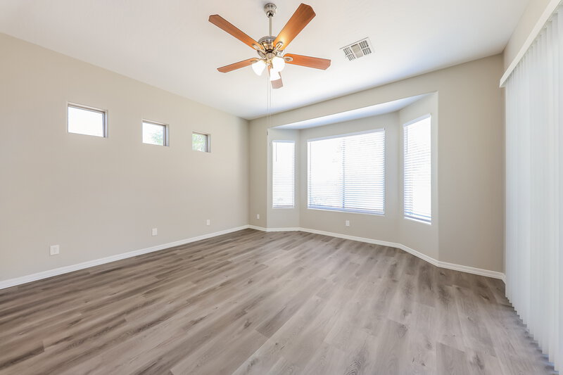 3,820/Mo, 1812 E South Mountain Ave Phoenix, AZ 85042 Main Bedroom View 2