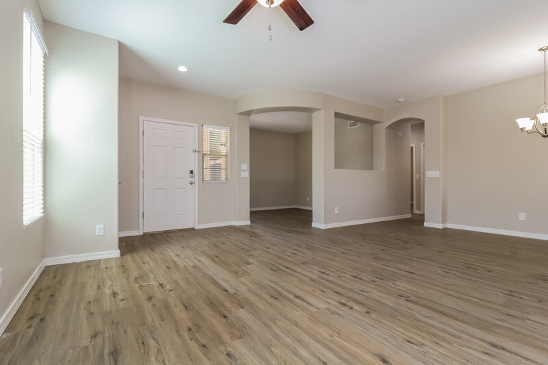 2,240/Mo, 1903 S 169th Ave Goodyear, AZ 85338 Living Room View