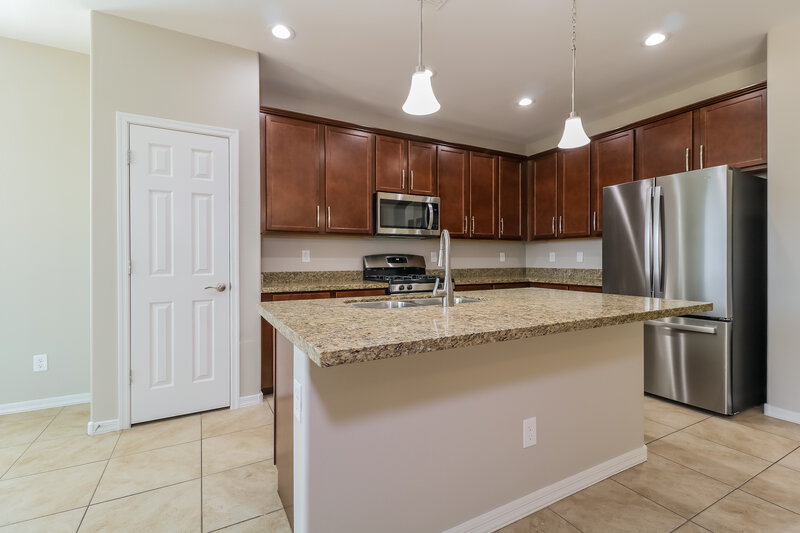 2,240/Mo, 1903 S 169th Ave Goodyear, AZ 85338 Kitchen View
