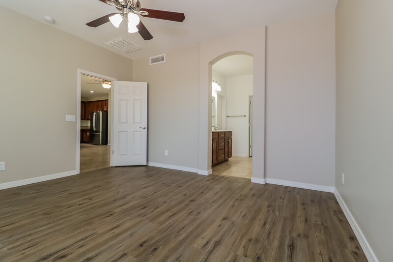 2,240/Mo, 1903 S 169th Ave Goodyear, AZ 85338 Main Bedroom View 2