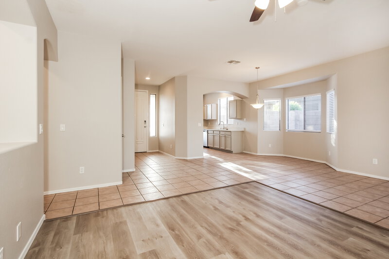 2,205/Mo, 8713 N 58th Ln Glendale, AZ 85302 Misc View 3