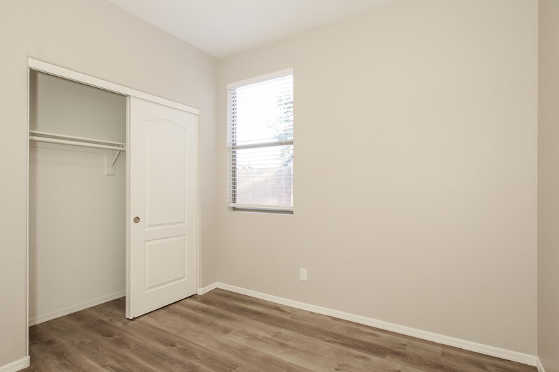 2,205/Mo, 8713 N 58th Ln Glendale, AZ 85302 Misc View 12