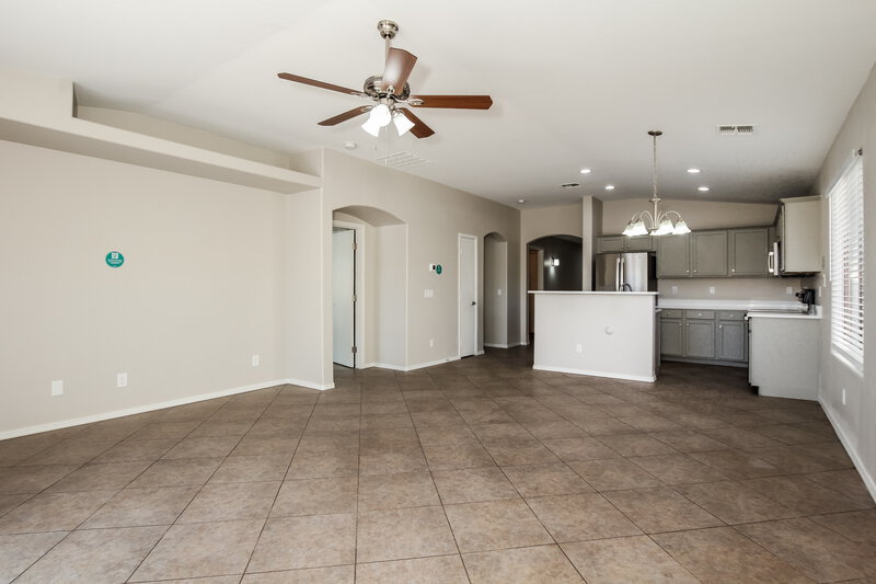 3,140/Mo, 1639 W Hidalgo Ave Phoenix, AZ 85041 Living Room View