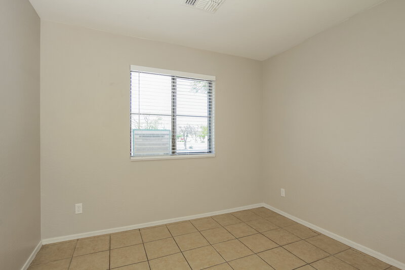 3,140/Mo, 1639 W Hidalgo Ave Phoenix, AZ 85041 Bedroom View 3