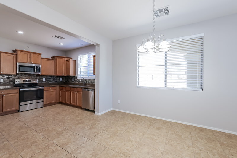 2,250/Mo, 17716 N 114th Ln Surprise, AZ 85378 Dining Room View