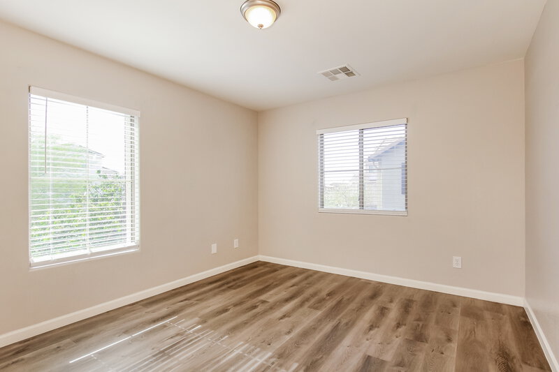 1,990/Mo, 17716 N 114th Ln Surprise, AZ 85378 Bedroom View