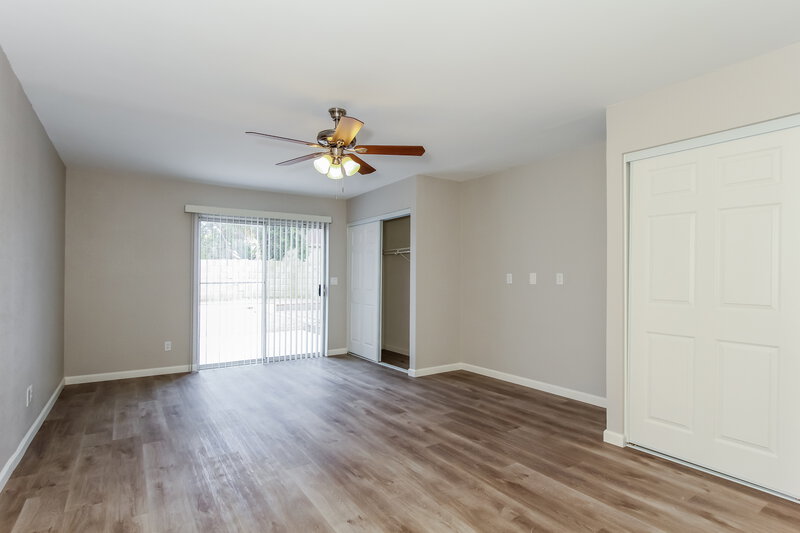 2,160/Mo, 5526 W Garden Dr Glendale, AZ 85304 Foyer View