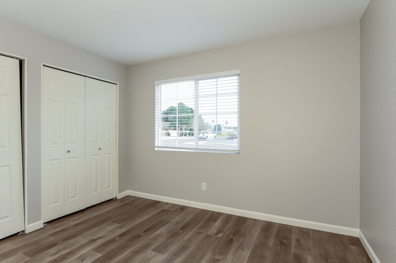 2,160/Mo, 5526 W Garden Dr Glendale, AZ 85304 Main Bedroom View 4