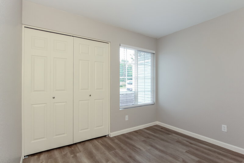 2,160/Mo, 5526 W Garden Dr Glendale, AZ 85304 Bedroom View