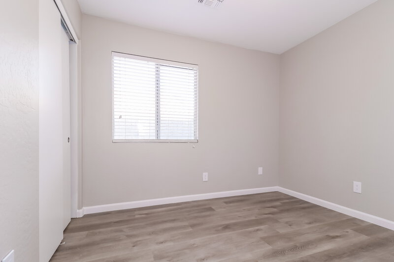 2,110/Mo, 10925 W Vista Ave Glendale, AZ 85307 Bedroom View