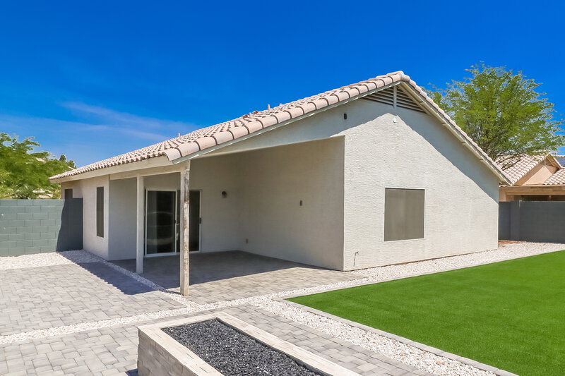 2,110/Mo, 10925 W Vista Ave Glendale, AZ 85307 Rear View