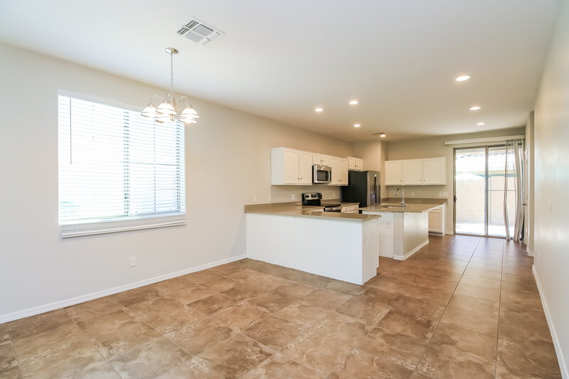 2,330/Mo, 1692 S Desert View Pl Apache Junction, AZ 85120 Dining Room View