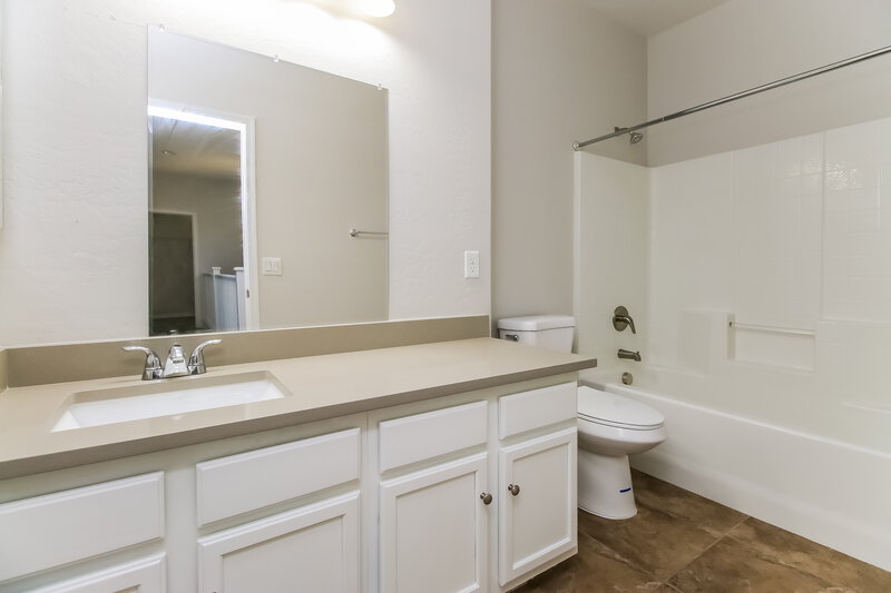 2,330/Mo, 1692 S Desert View Pl Apache Junction, AZ 85120 Bathroom View 2