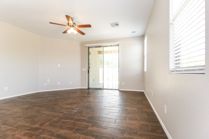 2,480/Mo, 9740 N 180th Ln Waddell, AZ 85355 Living Room View 2