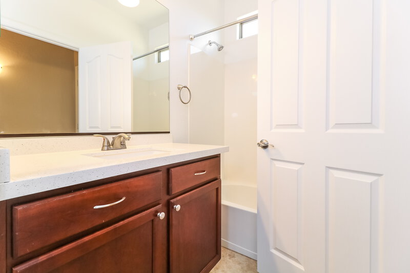 2,480/Mo, 9740 N 180th Ln Waddell, AZ 85355 Bathroom View