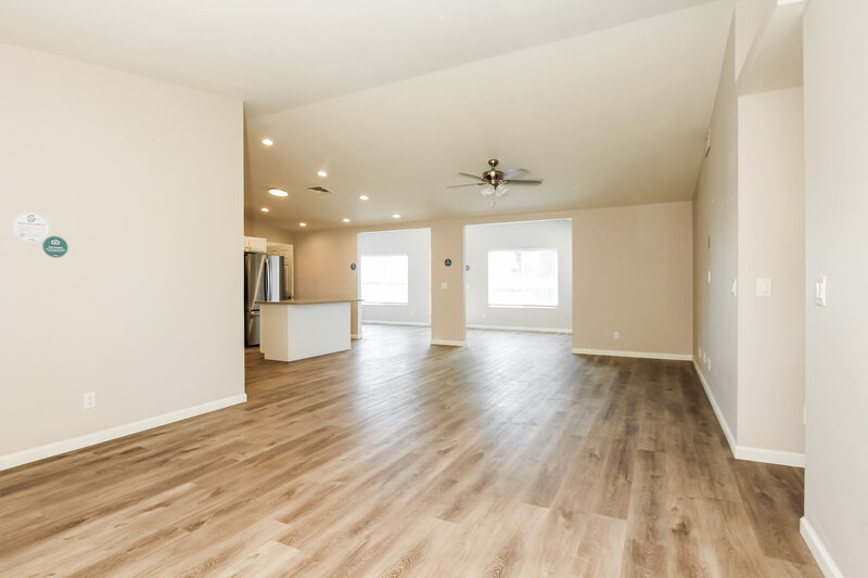 2,390/Mo, 9051 E Princess Dr Mesa, AZ 85207 Living Room View 2