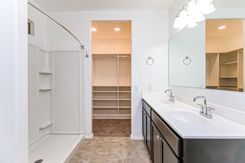 2,055/Mo, 4832 E Rhodium Dr San Tan Valley, AZ 85143 Main Bathroom View