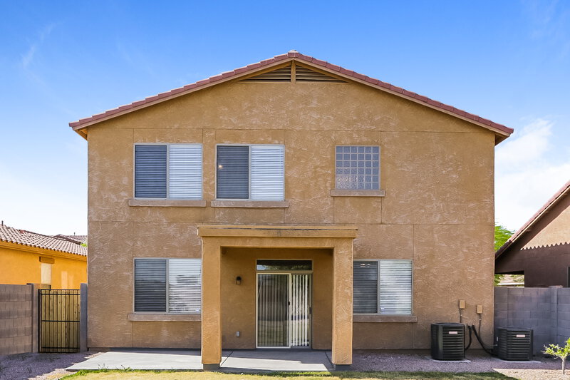 2,590/Mo, 7008 W Alta Vista Rd Laveen, AZ 85339 Rear View