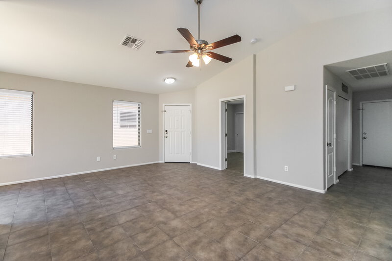 1,775/Mo, 4094 E Azurite Rd San Tan Valley, AZ 85143 Living Room View 2
