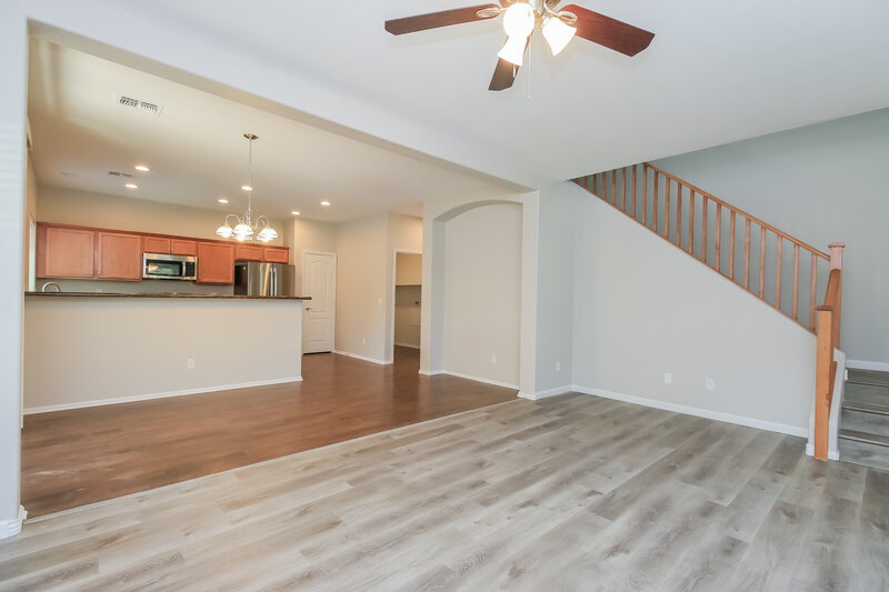 2,425/Mo, 899 S Pheasant Dr Gilbert, AZ 85296 Living Room View 2