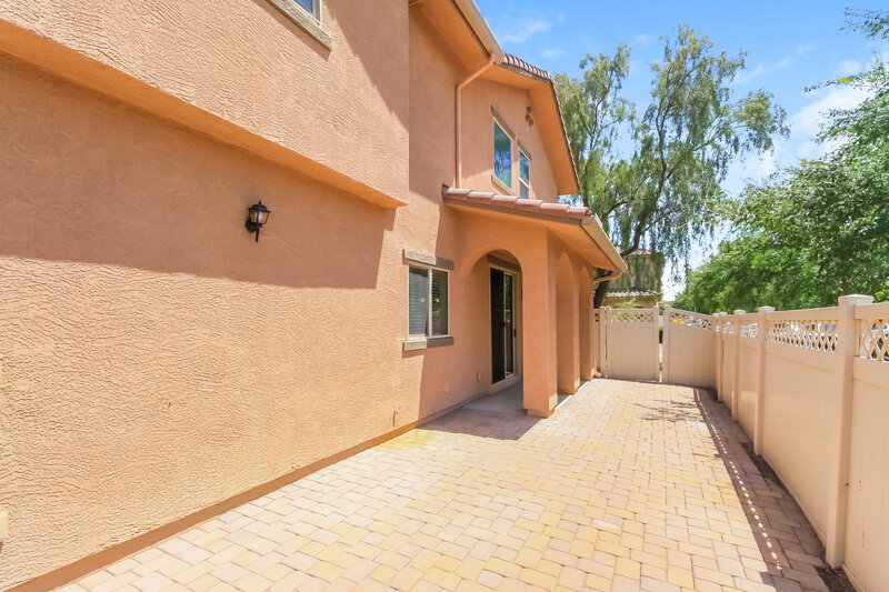 2,425/Mo, 899 S Pheasant Dr Gilbert, AZ 85296 Rear View