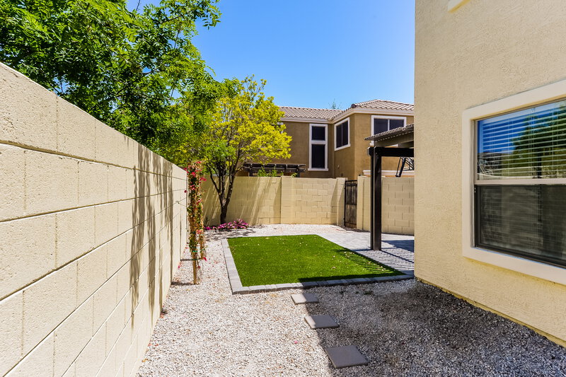 2,350/Mo, 3008 E Megan St Gilbert, AZ 85295 Side View